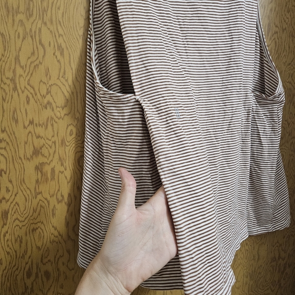 Kit + Ace Breezy tank - Picture 3 of 4